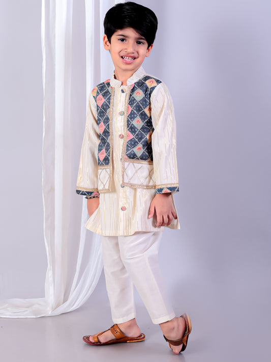 Off white Kurta Pyjama with printed attached jacket