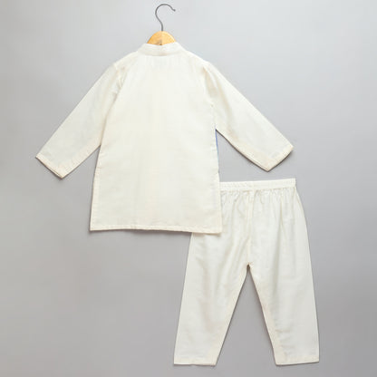 Offwhite kurta pjama with Attached jacket panels