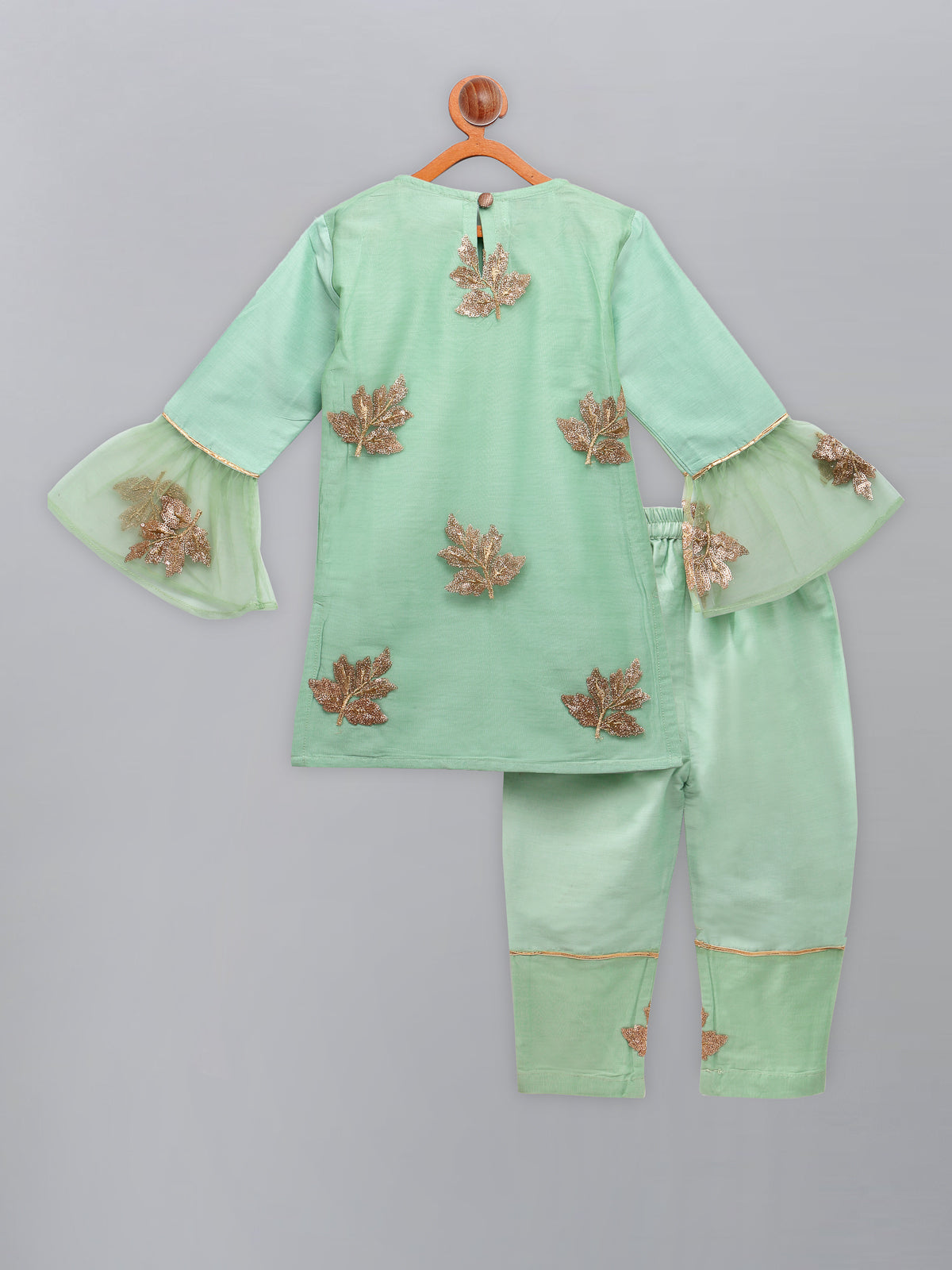 Leaf Embroidered kurta pants with embroidered net dupatta